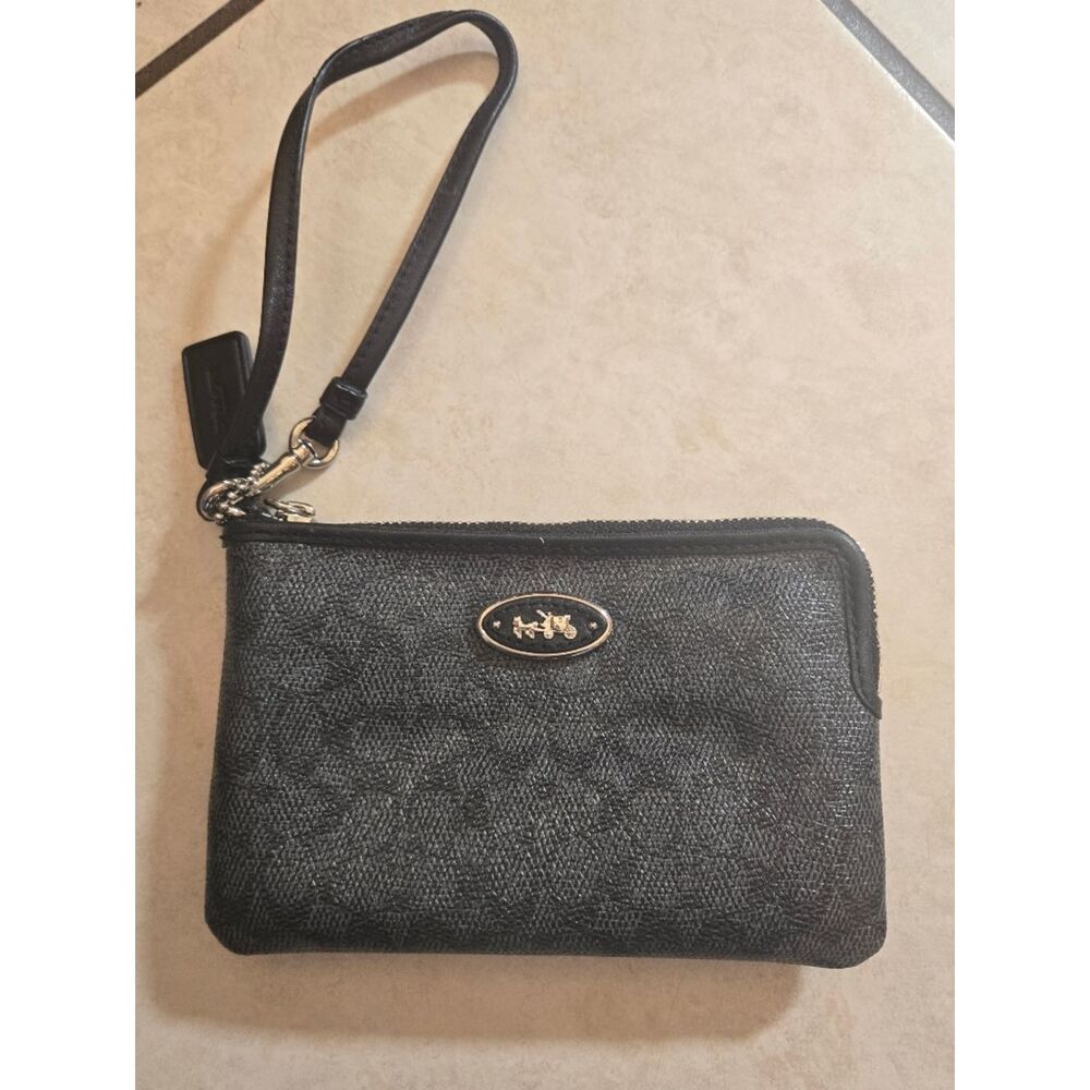 Coach Black Pattern Signature Leather Wristlet with Leather Strap NEW